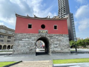 Taipei City Wall-North Gate (Cheng'en Gate)