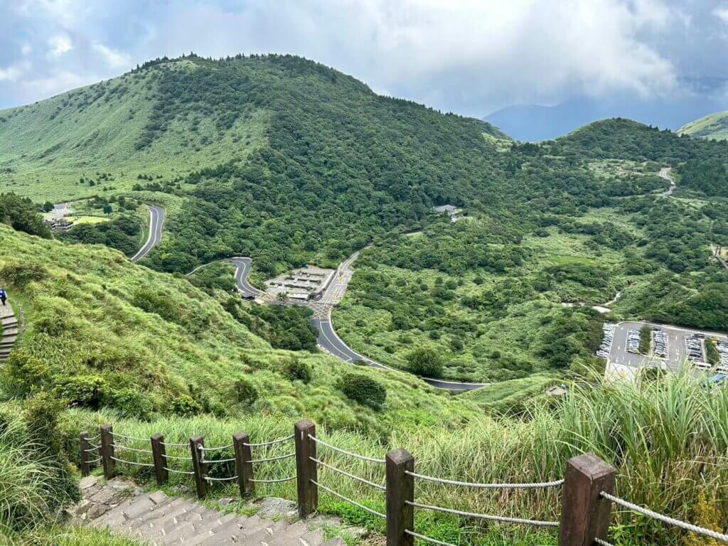 Mt. Qixing Main Peak and East Peak Trail 